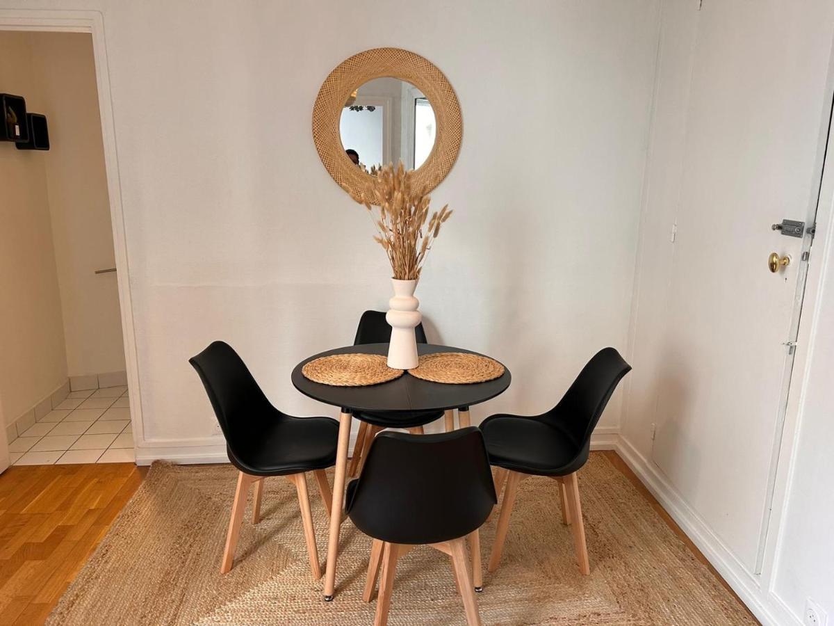 Chic Apartment On The Famous Shopping Rue Du Faubourg Saint-Honore Street Paris Eksteriør bilde